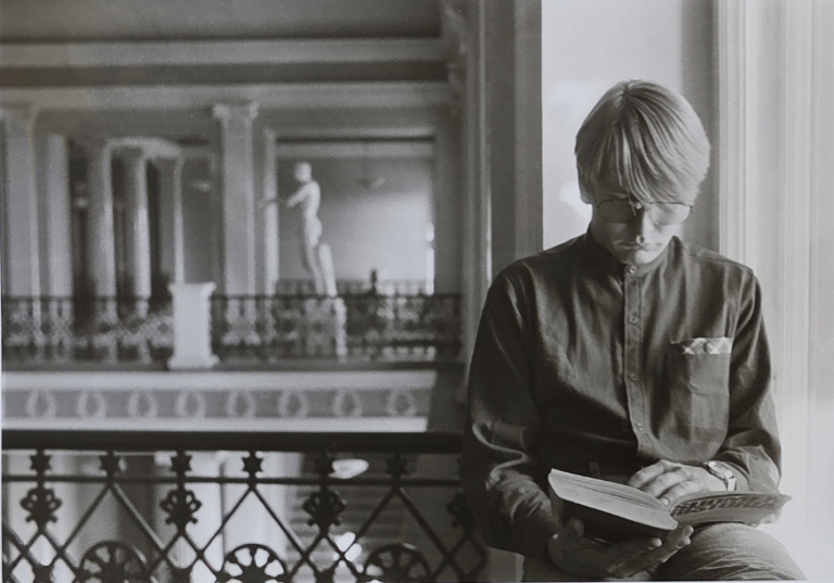 opiskelua kirjastolla